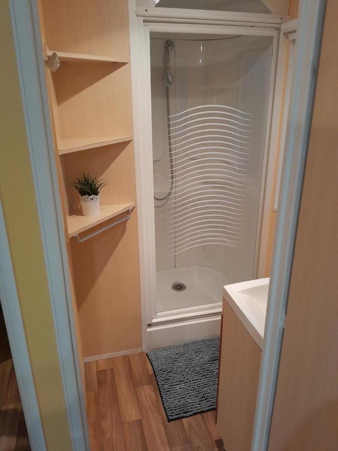 Saint-Chéron Location Mobil-Home Le Parc Des Roches מראה חיצוני תמונה